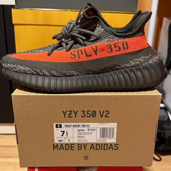Adidas Yeezy 350 V2 size 7.5 - Picture 1 of 7